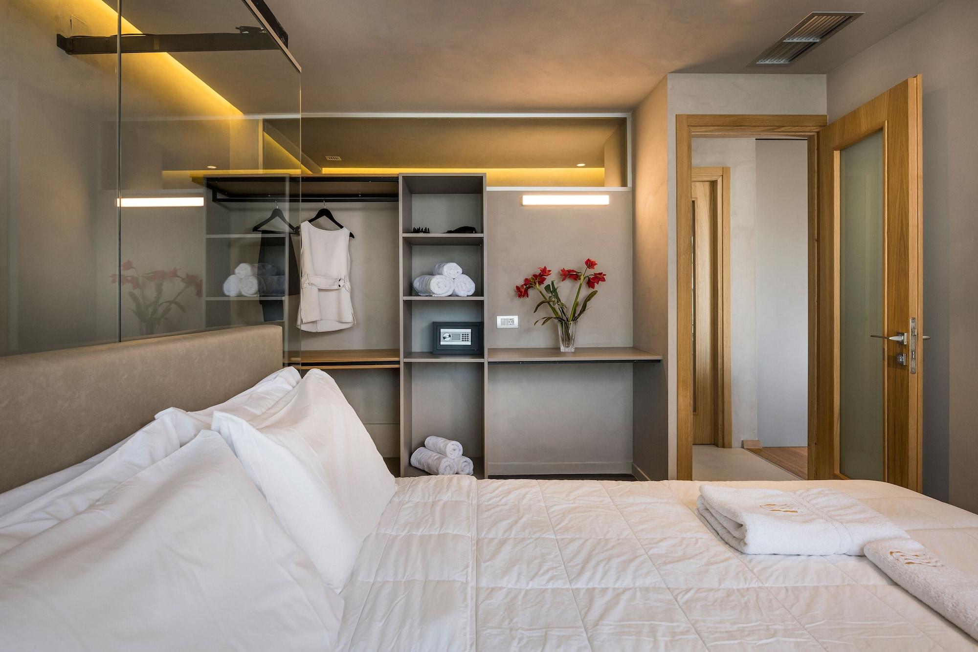 Icarus Hotel Каламаки Экстерьер фото